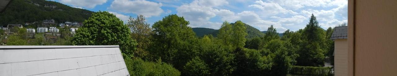 Free Apartment - Burgblick Bad Urach Exterior foto